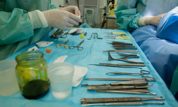 Пластический хирург предупредила о факторах риска осложнений после операций